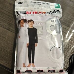 32 degrees Heat White Long Sleeve Crew Neck+Legging Set Size XL(16/18) NWT